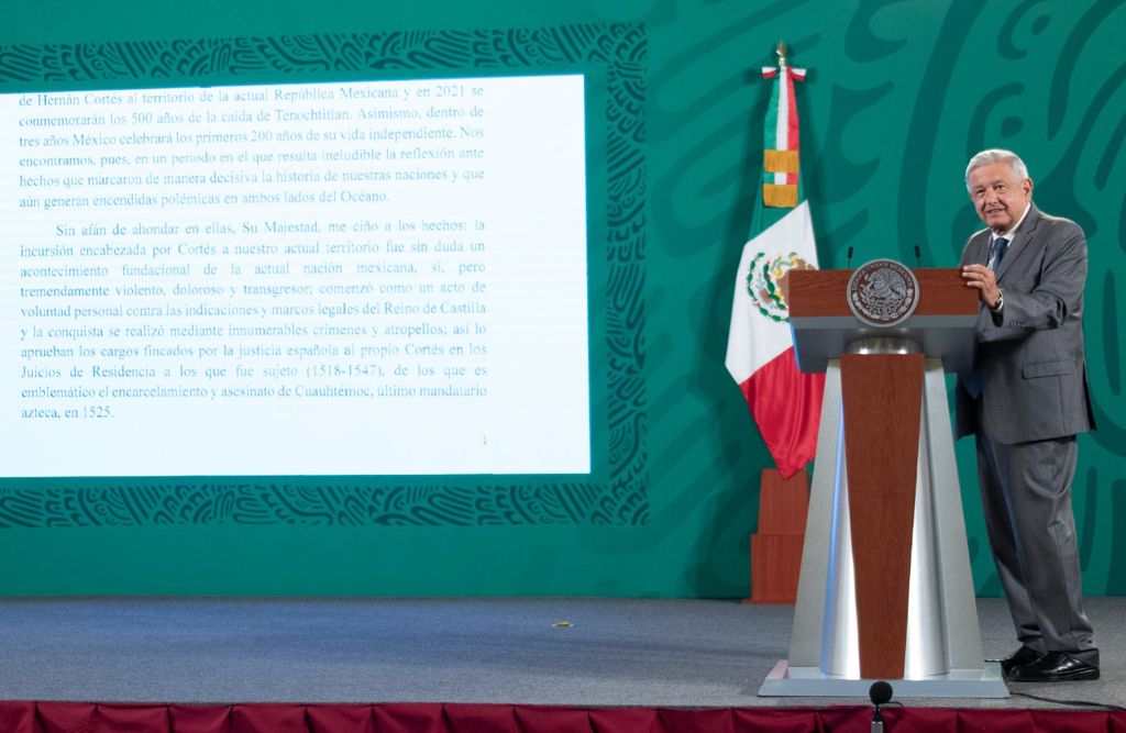 AMLO reprocha a España por no responder a carta
