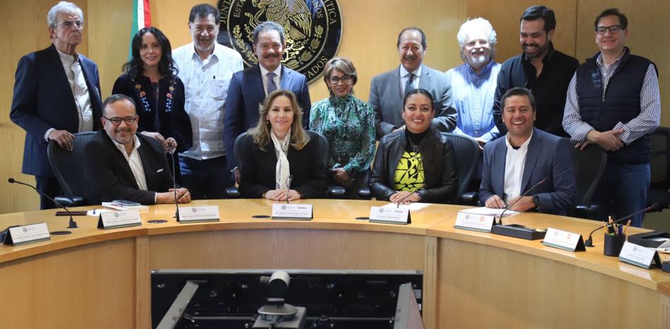 Hermana de la secretaria del Trabajo avanza por encima de mejores calificados a “examen de idoneidad” para presidir el INE
